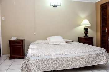 One Bedroom King Apartment