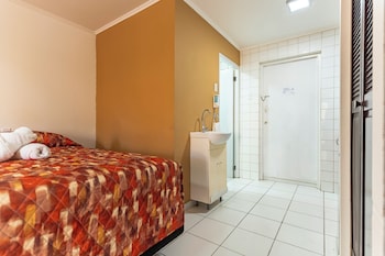 Studio Queen Room