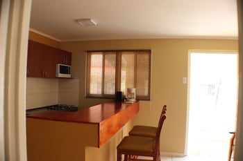 One Bedroom King Apartment