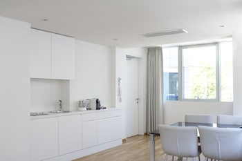 Apartment, 1 Queen Bed, Kitchenette