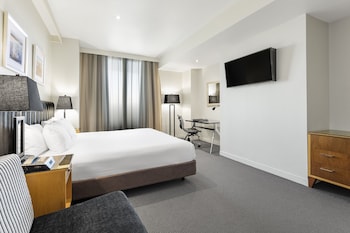 Superior Room, 1 King Bed, Park View