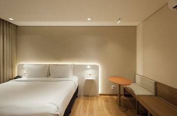 Standard Casal - 1 Cama Casal