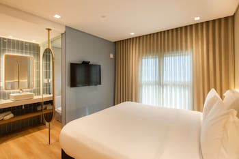 Luxo Casal - 1 Cama Casal