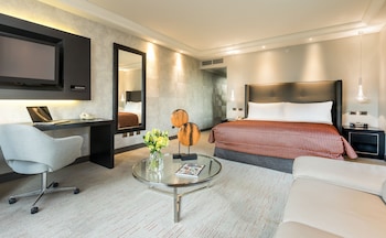 Premium Room, 1 King Bed, Tower (Main Tower)