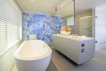 Suite, 1 Twin Bed (Master)