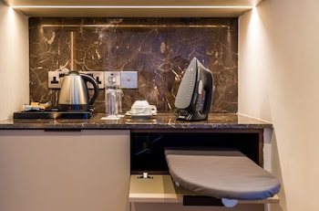 Superior Room, Partial Sea View (Family)