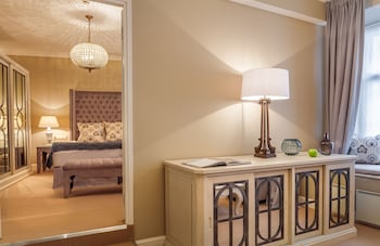 Suite, 1 Bedroom (King/Twin)