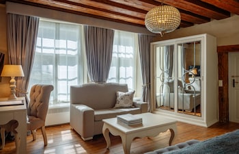 Deluxe Room (Garden Queen/Twin)