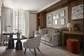 Club Suite