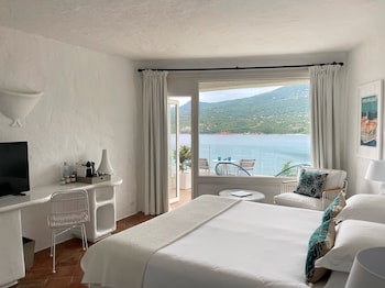 Deluxe Room, 1 Bedroom, Balcony, Sea View
