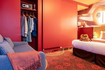 Triple Room (2 adults + 1 child -16 years old)