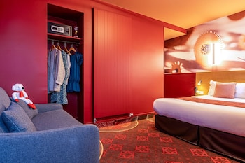 Triple Room (2 adults + 1 child -16 years old)