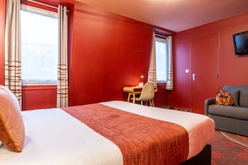 Triple Room (2 adults + 1 child -16 years old)
