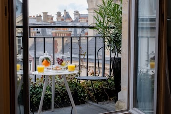 Superior Double Room with Balcony