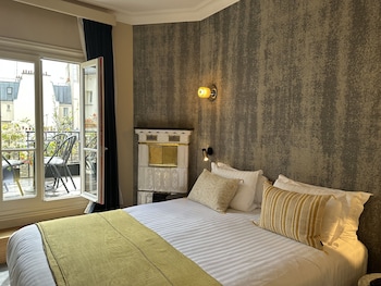 Romantic Suite, 1 Queen Bed with Sofa bed, Terrace