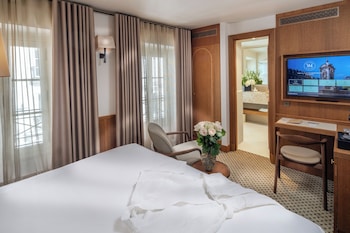 Family Room, 2 Bedrooms, Connecting Rooms