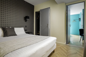 Family Room, 2 Bedrooms