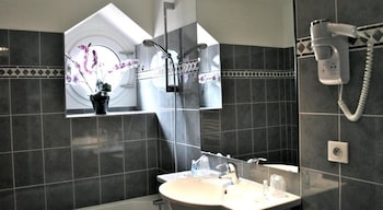 Family Triple Room (3 pax)