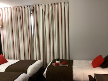 Family Suite, 2 Bedrooms (5 pax)