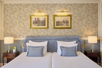 Sea View Deluxe Room with King Bed