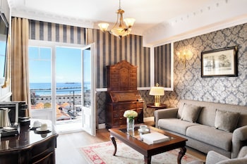 Sea View Executive Suite