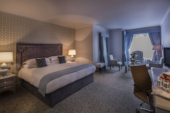 JR Suite