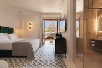 Suite, Hot Tub, City View (Terrace)