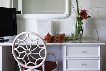 Classic Triple Room, Balcony
