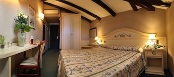 Double Room, 1 Large Twin Bed