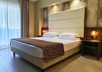 Premium Double Room Single Use, Balcony (city transfer included)