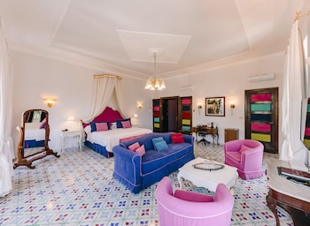 Suite, Sea View