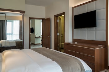 Presidential Suite, 1 King Bed, Non Smoking, City View