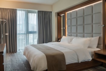 Deluxe Room, 1 King Bed