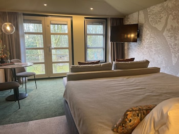 Junior Double Room