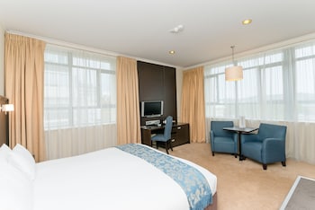 Superior Suite, Connecting Rooms (2 King Beds)