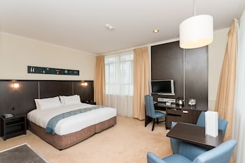 Superior Suite, Connecting Rooms (2 King Beds)