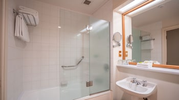 Standard Room, 2 Double Beds