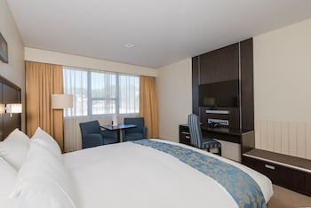Superior Room, 1 King Bed