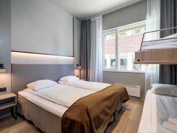Room, Multiple Beds, Non Smoking (Family)