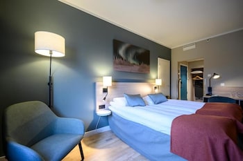 Double Room (Compact)