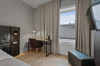 Single Room (Compact)
