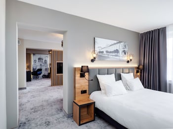 Deluxe Suite, 1 Double Bed with Sofa bed