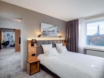 Deluxe Suite, 1 Double Bed with Sofa bed