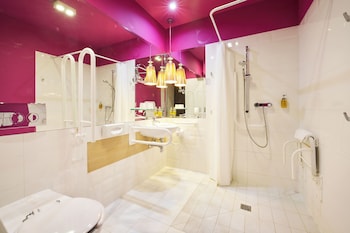 Standard Twin Room (Accessible)