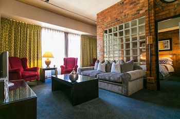 Suite, 1 King Bed