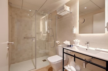 Classic Double Room Single Use, 1 Double or 2 Twin Beds