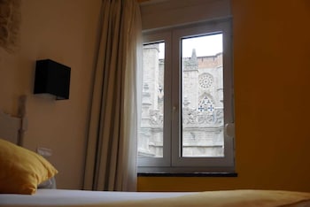 Classic Double Room (Cathedral View)